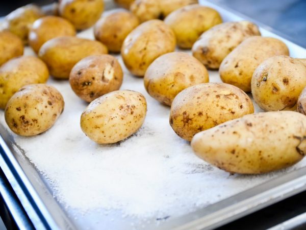 Μπορείτε να φτιάξετε πολλά πιάτα από πατάτες