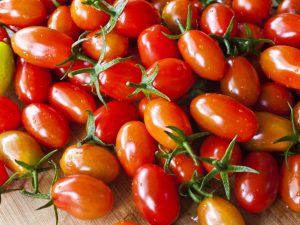 Kenmerken van Khokhloma-tomaten