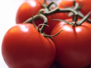 Kenmerken van Chudo Rynok-tomaten