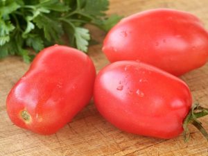 Descrierea tomatelor clasice