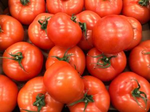 Beschrijving van Sakhalin-tomaten