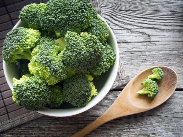 Broccoli kan vara ditt barns första mat