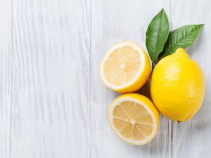 Vitamin content in lemon
