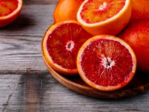 Červené oranžové odrůdy