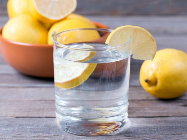 Citronová šťáva může pomoci zmírnit bolesti hlavy