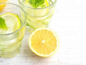 Obsah kalorií ve vodě s citronem