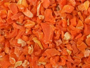 Fördelarna och skadorna med torkade morötter