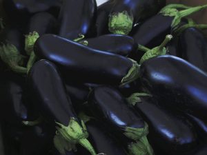 Beskrivning av aubergine japansk dvärg