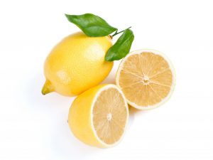 Redenen voor de zure smaak van citroen