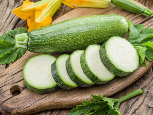 Zucchini normaliserar matsmältningen