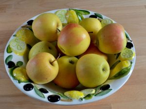 Sorteringsegenskaper hos äppelträdet Orlovsky pionjär